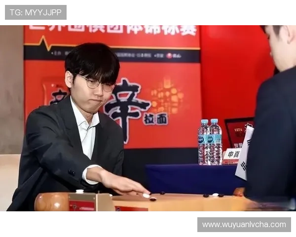 [棋牌]高清-农心杯第13局 李轩豪对阵申真谞.